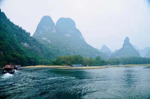 智慧工厂绿色高精度